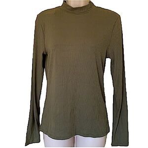 Planet Gold Junior's size large olive green ribbed top